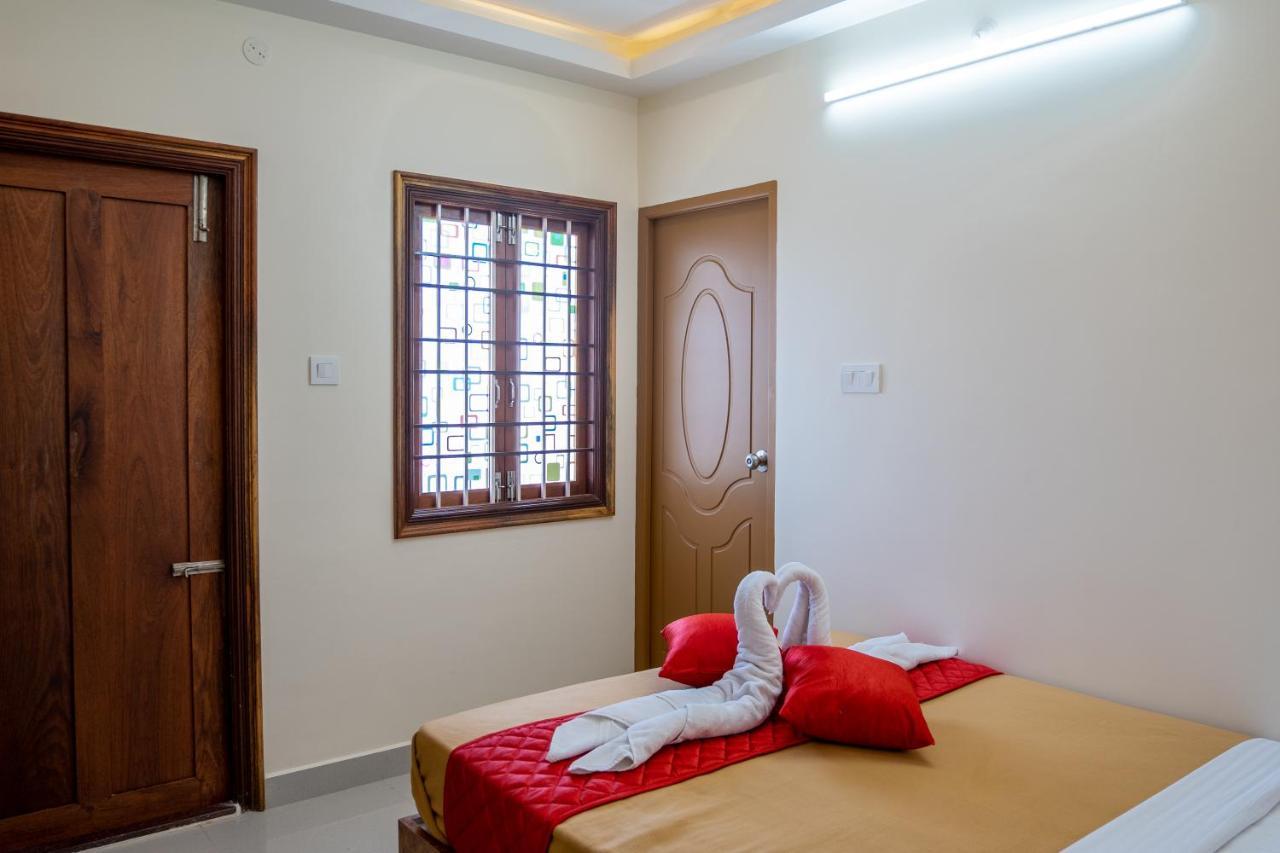 Le Suresh Guest House Pondicherry Exterior photo
